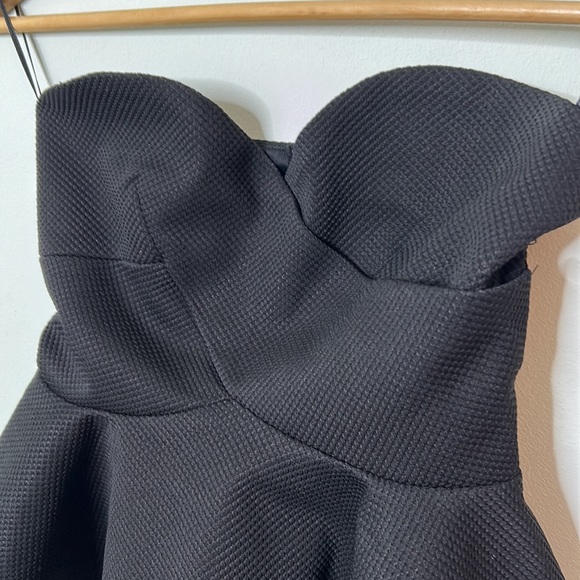 Tobi Back-Zip Bustier - Picture 3 of 14